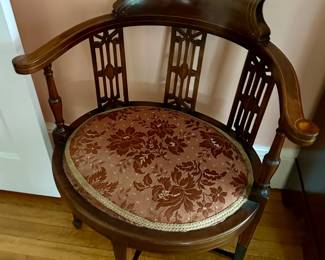 VICTORIAN CORNER CHAIR
