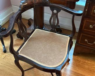 VICTORIAN OCCASIONAL SIDE CHAIR