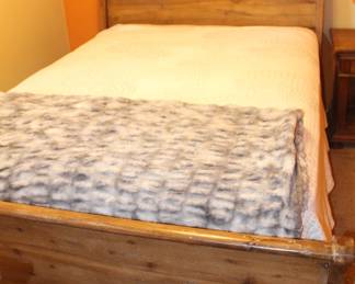 BUY IT NOW!    $795.00.                                               Restoration Hardware St. James Queen size sleigh bed with footboard.