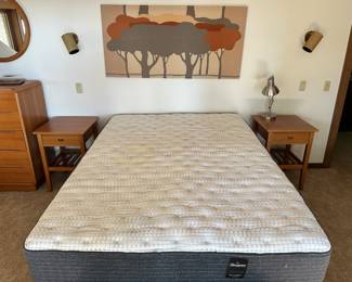 Queen Beautyrest bed