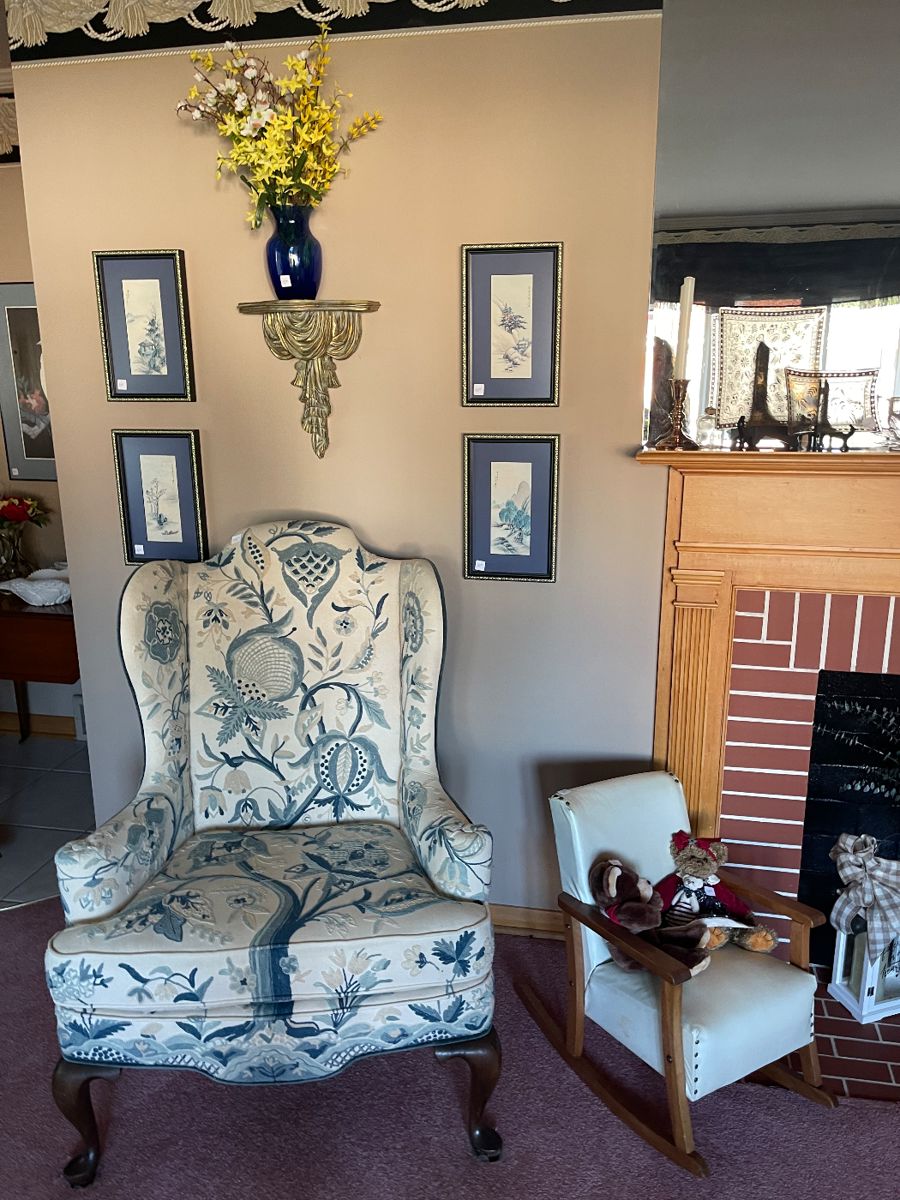 Estate Sale by The Junque Ladies in Huntington, WV starts on 10/18/2024