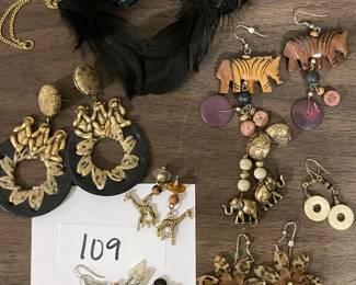 Costume Jewelry Earings