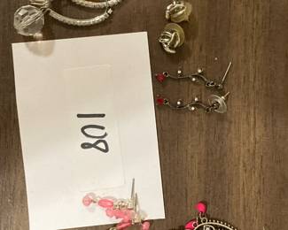 Costume Jewelry Earings