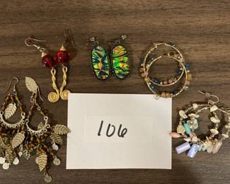 Costume Jewelry Earings