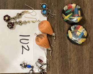 Costume Jewelry Earings