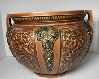 Early Roseville Jardinière planter