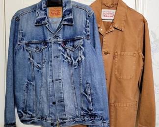 381 - Assorted Jackets Levi Strauss & Co - size L (denim) Levi Strauss & Co - size L (brown)
