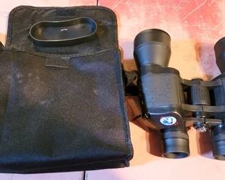 1553 - Binoculars w/ Cover
