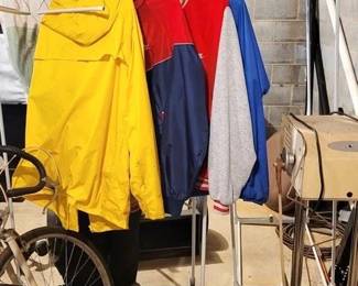 1505 - 2 Clothes Racks & Clothes
