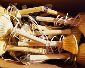 1201x - Box Lot Vintage Candles
