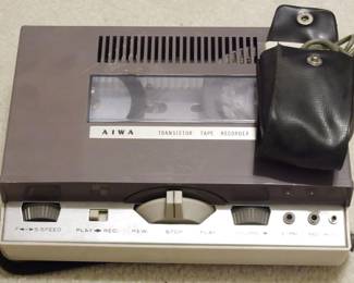 1050 - Aiwa Tape Recorder You are buying a used as-is electric/electronic item. We do not guarantee all components are present, and if it is not expressly stated, it is untested.

