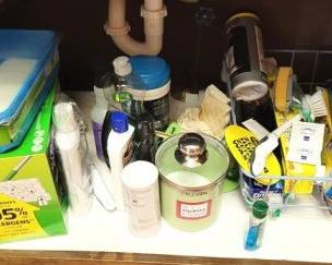 307 - Cabinet Lot Under Sink
