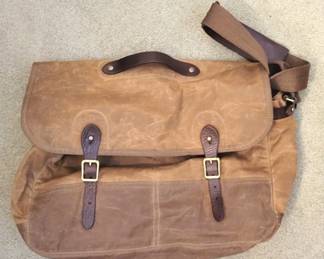 466 - J.Crew Messenger Bag w/ 2 padfolios Dry Goods & Men's Furnishings 15 x 11 x 4
