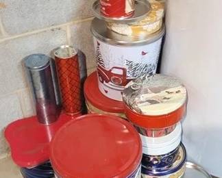 1595 - Group of Tins
