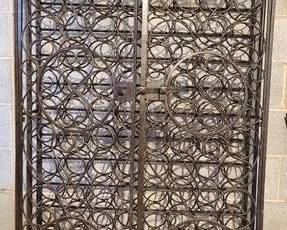 1565 - Metal Double Door Wine Rack 82 x 37 x 15
