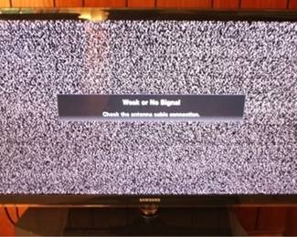 24h - Samsung 46" LCD TV w/ Remote You are buying a used as-is electric/electronic item. We do not guarantee all components are present, and if it is not expressly stated, it is untested.
