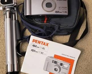 492 - Pentax Digital Camera & Tripod Includes camera bag & manual You are buying a used as-is electric/electronic item. We do not guarantee all components are present, and if it is not expressly stated, it is untested.
