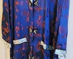 1057 - Oriental silk robe
