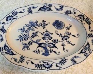 342 - Blue Danube Oval Platter 12 x 9
