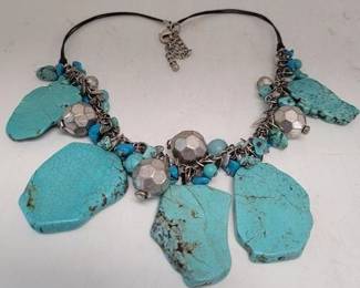 7593 - Turquoise Color Necklace
