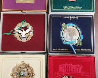 7500 - Group White House Ornaments
