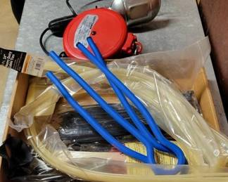 161 - Assorted Items to include zip ties & shop light You are buying a used as-is electric/electronic item. We do not guarantee all components are present, and if it is not expressly stated, it is untested.

