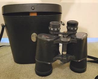 832 - Jason Commander Binoculars w/ hard case Model No. 161 - 10 x 50 missing 1 eye piece cover
