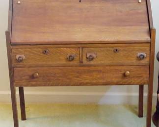 1212 - Mission Oak Slant Front Desk 90x36x15
