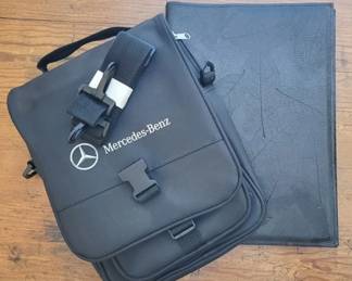 467 - Mercedes-Benz Men's Shoulder back w/ padfolio 11.5 x 9.5

