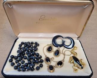 7540 - Black Costume Jewelry in Box
