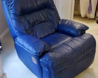 1000 - Blue Leather Recliner 38x37x24
