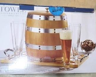 1555 - Towle Barrel Set in Box
