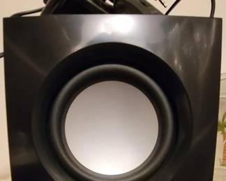 829 - Coby High Performance Speaker System You are buying a used as-is electric/electronic item. We do not guarantee all components are present, and if it is not expressly stated, it is untested.
