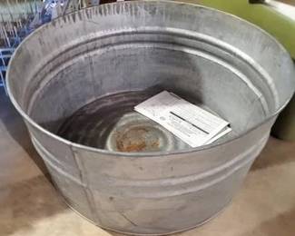 1536 - Galvanized Large Tub
