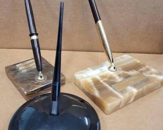 7568 - 3 Pens & Holders
