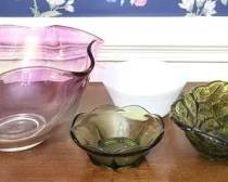 329 - 4 Mid-Century Glass Items
