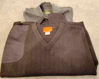 487 - Vintage JEEP Apparel, Sweater & Mock Turtleneck size L
