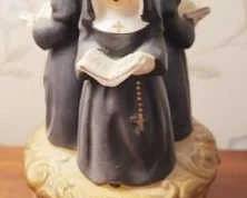 210 - 3 Nun Music Box 6.75" You are buying a used as-is electric/electronic item. We do not guarantee all components are present, and if it is not expressly stated, it is untested.
