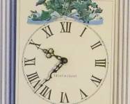 1003 - Clock with bow 48" You are buying a used as-is electric/electronic item. We do not guarantee all components are present, and if it is not expressly stated, it is untested.
