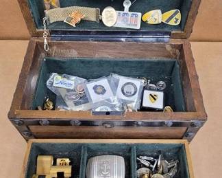 7546 - Treasure Chest Jewelry Box Full
