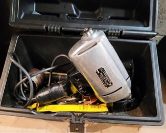 1644 - Impact Drill, Half Inch You are buying a used as-is electric/electronic item. We do not guarantee all components are present, and if it is not expressly stated, it is untested.
