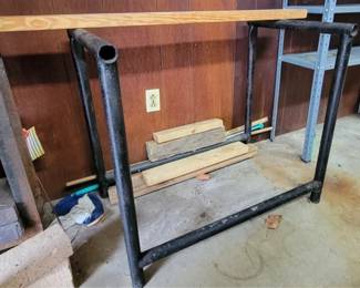 154 - Metal Log/Wood Holder 31 x 34 x 21
