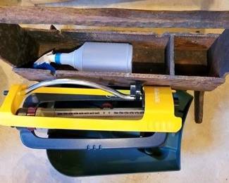 1681 - Wood Tool Holder & Fountains
