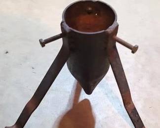 1549 - Vintage Cast Iron Christmas Tree Stand
