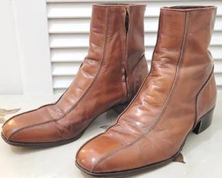 444 - Vintage Florsheim Men's Side Zip up Ankle Boots Leather, size 12C
