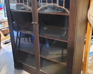 1657 - Mahogany 2 Door Bookcase 45 x 36 x 14
