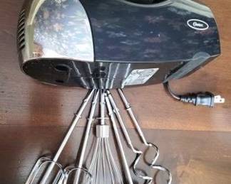 300 - Oster Mixer You are buying a used as-is electric/electronic item. We do not guarantee all components are present, and if it is not expressly stated, it is untested.
