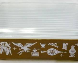76 - Pyrex American Refrigerator Dish 3x7x10 w/ Lid

