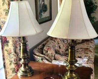 258 - Pair Table Lamps 29" You are buying a used as-is electric/electronic item. We do not guarantee all components are present, and if it is not expressly stated, it is untested.
