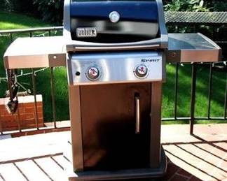 7h - Weber Spirit Gas Grill 48 x 46 x 26
